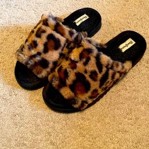 Dearfoam Animal Print Slippers!